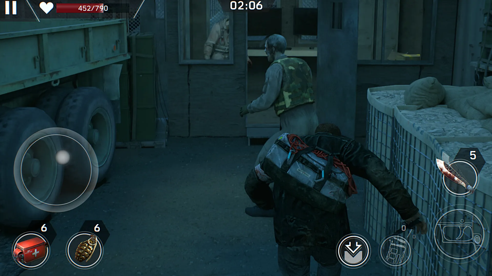 Left to Survive v8.3.1 APK Мод (Меню, Много оружия, Нет перезарядки) Screenshot 2